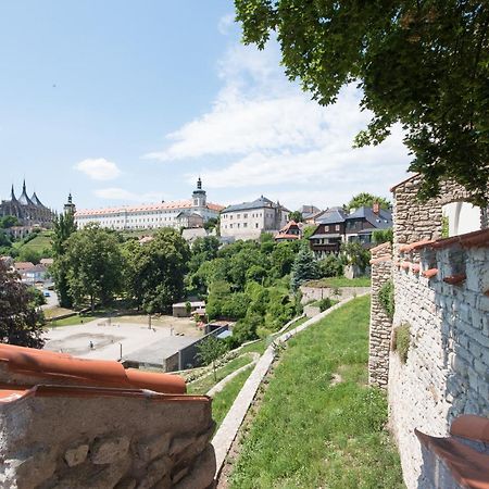 Bartapart Kutna Hora Luaran gambar